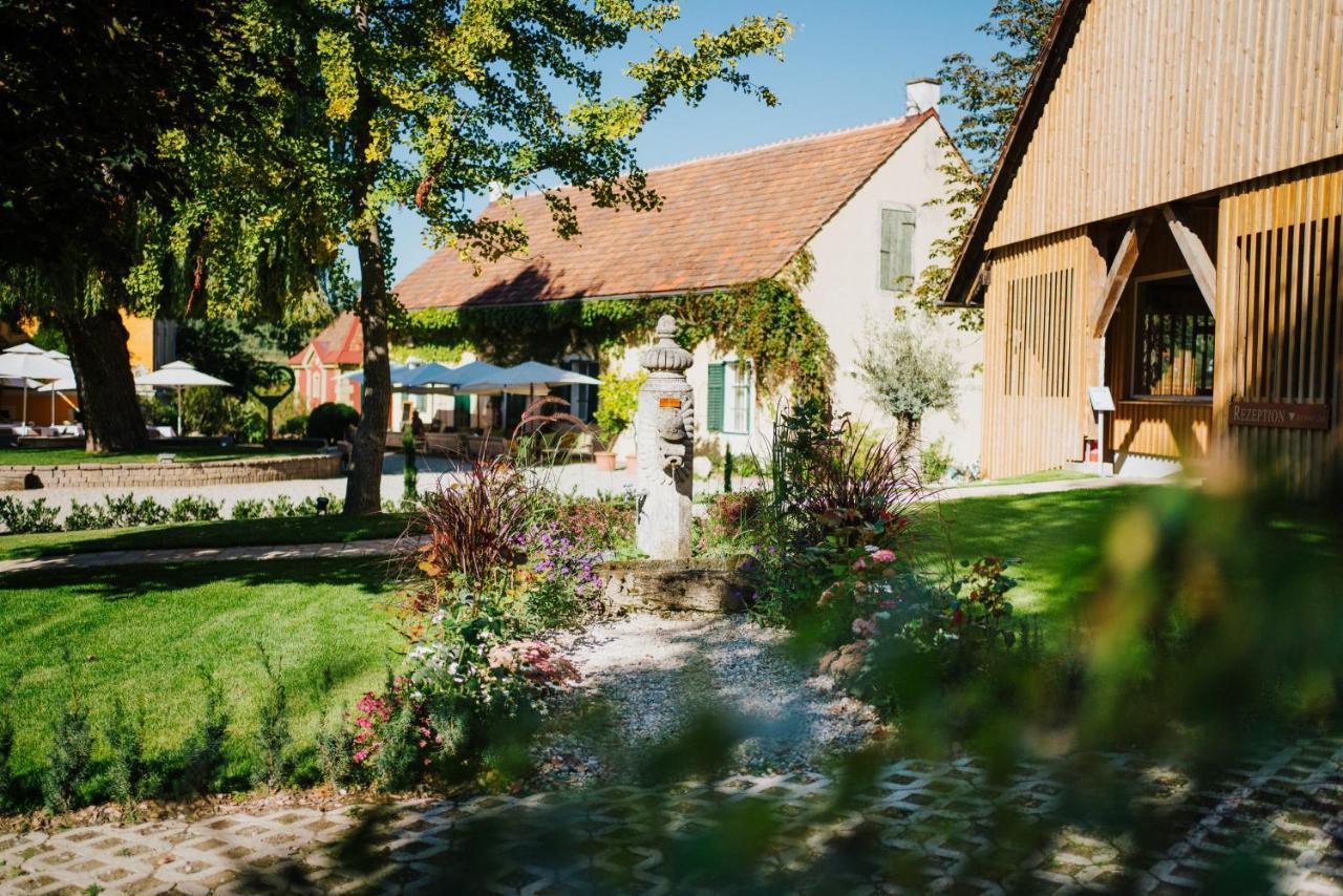 Schloss Gamlitz Hotel Exterior photo